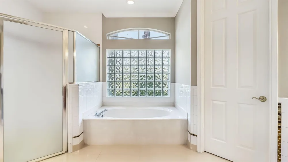 8966 DIAMONTE DRIVE Boynton Beach, FL 33472