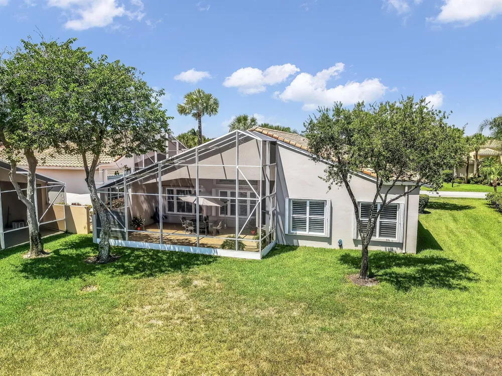 8966 DIAMONTE DRIVE Boynton Beach, FL 33472