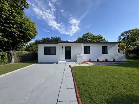 1119 NW 11th Ct
