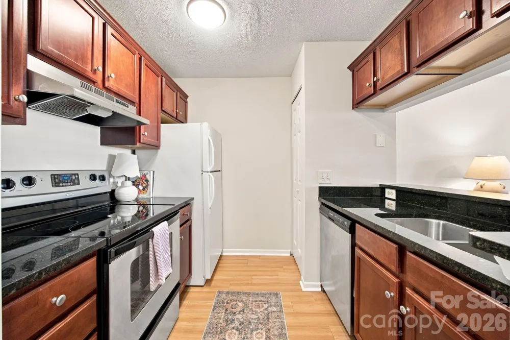 501 Olmsted Park Place #H Charlotte, NC 28203
