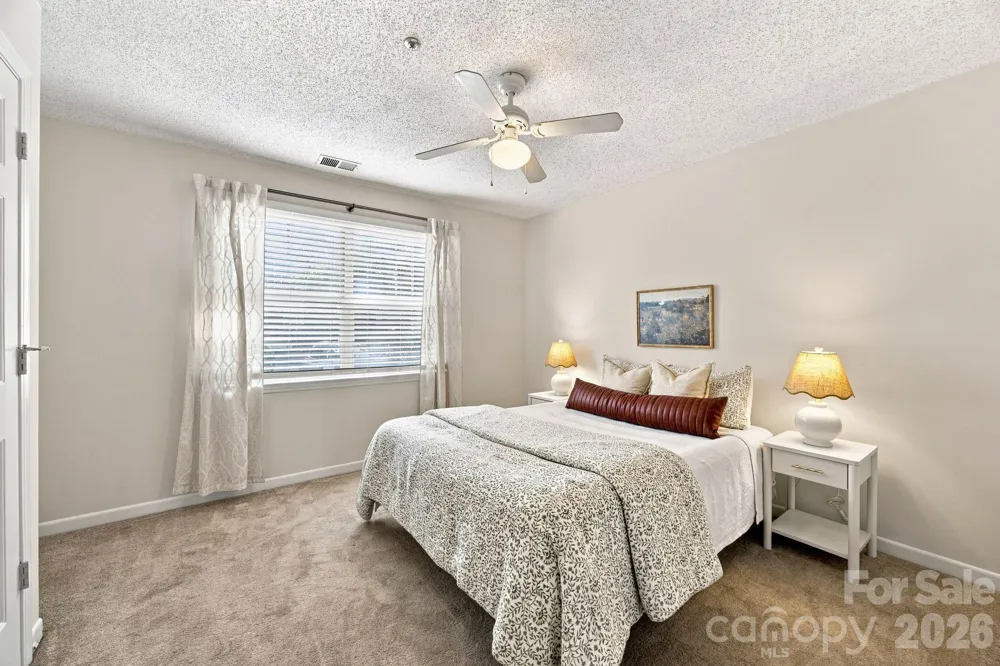 501 Olmsted Park Place #H Charlotte, NC 28203