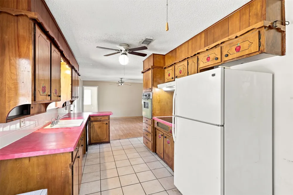 2107 10th Street Mineral Wells, TX 76067