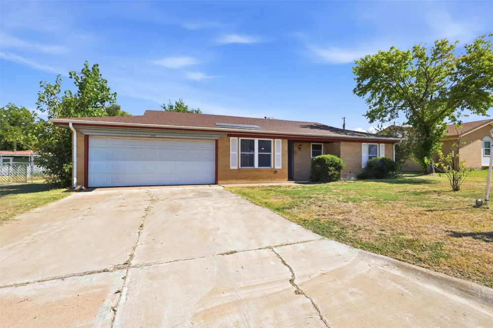 2107 10th Street Mineral Wells, TX 76067