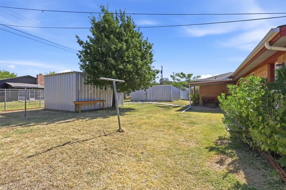2107 10th Street Mineral Wells, TX 76067