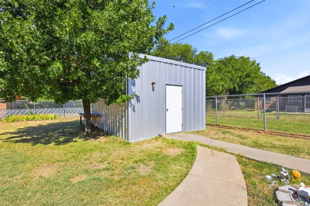 2107 10th Street Mineral Wells, TX 76067