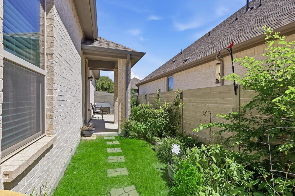 1432 14th Street Argyle, TX 76226