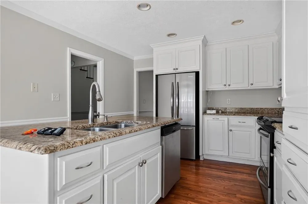 2210 E Doublegate Drive Albany, GA 31721