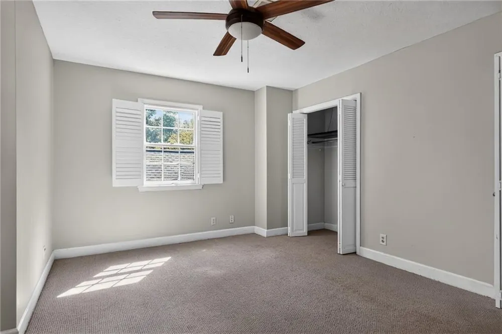 2210 E Doublegate Drive Albany, GA 31721