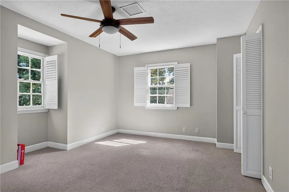 2210 E Doublegate Drive Albany, GA 31721