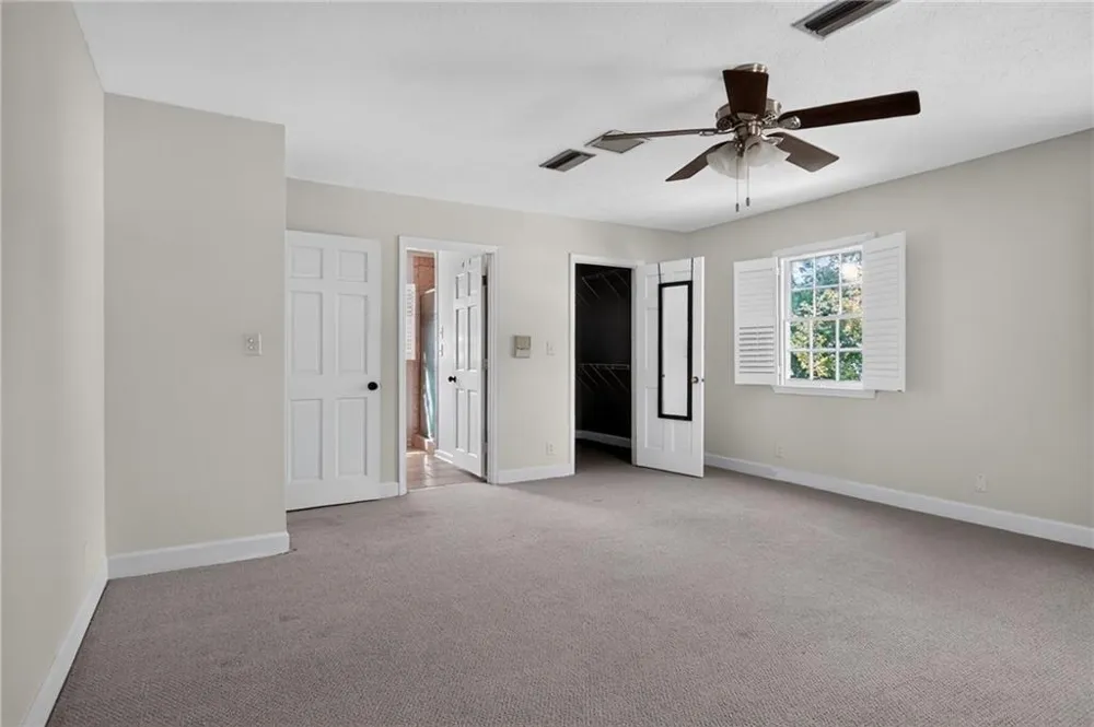 2210 E Doublegate Drive Albany, GA 31721