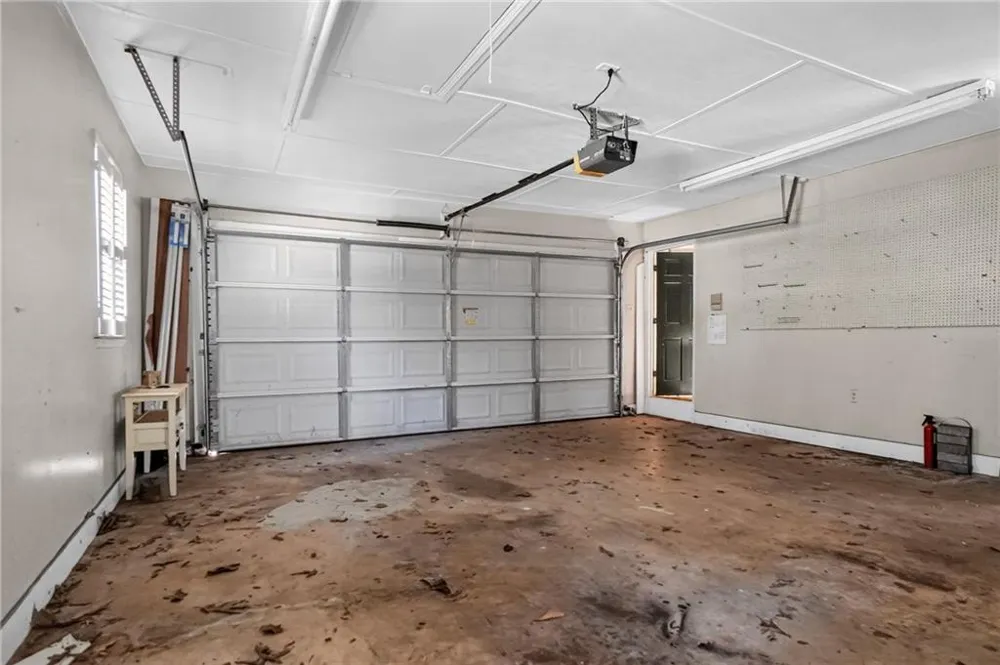 2210 E Doublegate Drive Albany, GA 31721
