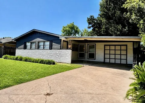 920 Vivian Ave