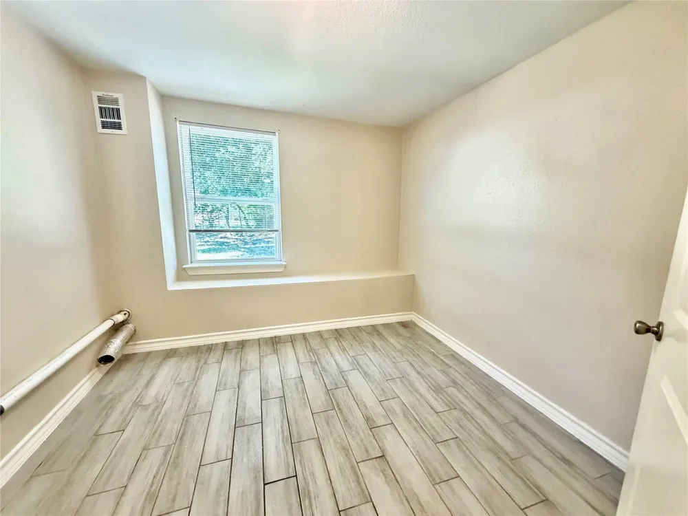 920 Vivian Ave Pasadena, TX 77506