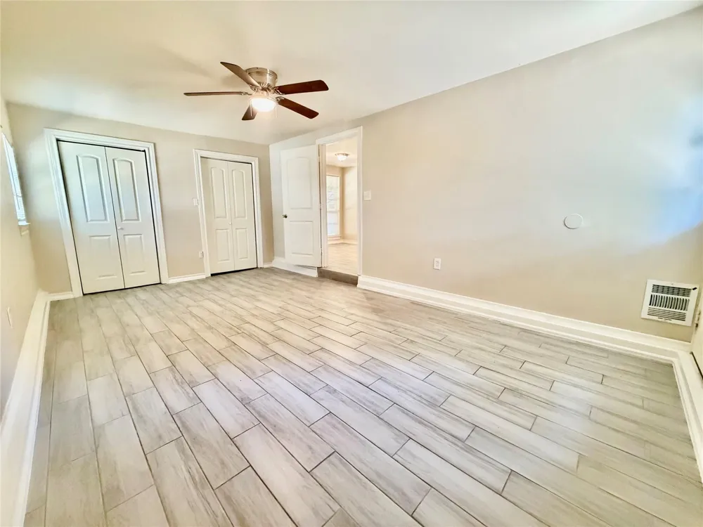 920 Vivian Ave Pasadena, TX 77506