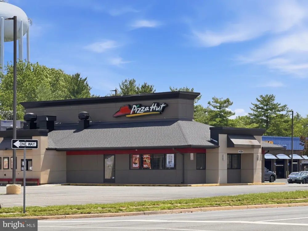 4527 GLENDALE ROAD Woodbridge, VA 22193