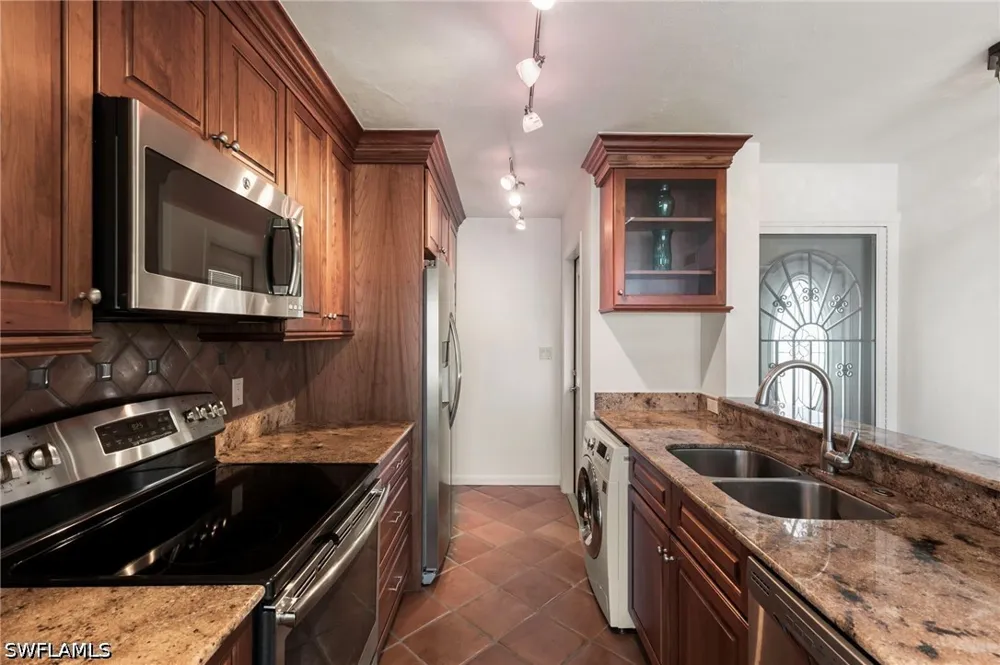 Gulf Shore Boulevard #203 Naples, FL 34102