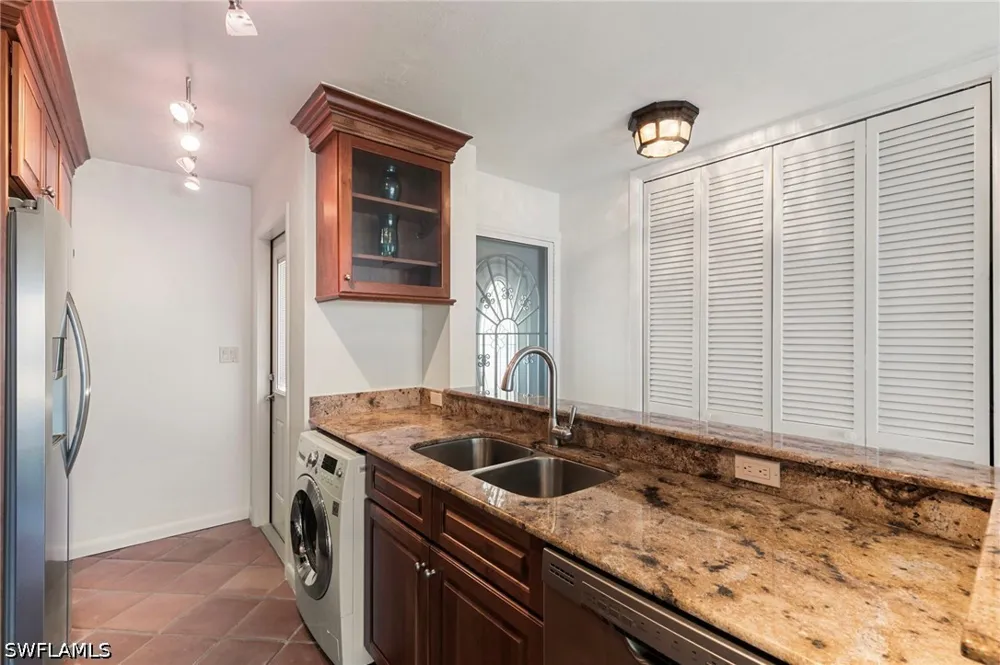 Gulf Shore Boulevard #203 Naples, FL 34102
