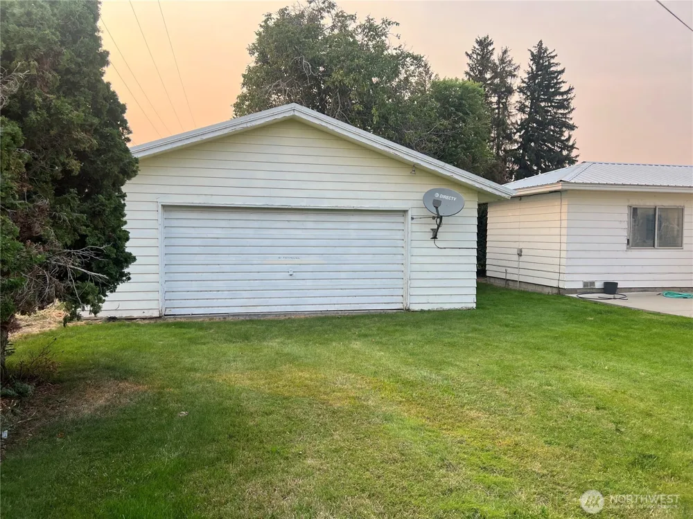 1518 Columbia Avenue Bridgeport, WA 98813
