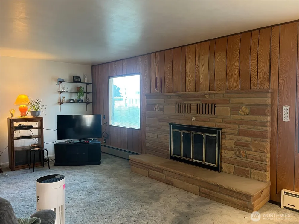 1518 Columbia Avenue Bridgeport, WA 98813