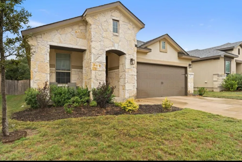 141 Hunts Link Road Dripping Springs, TX 78620