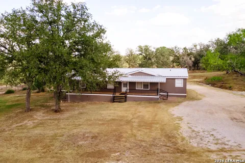 215 Shady Oaks