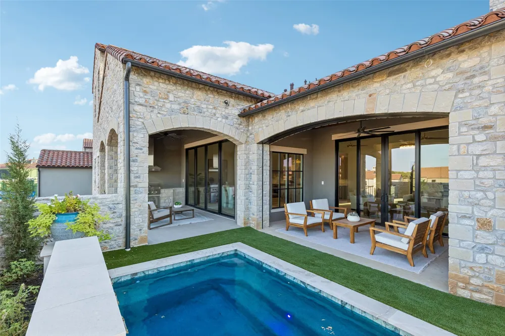 48 Cardona Drive Westlake, TX 76262