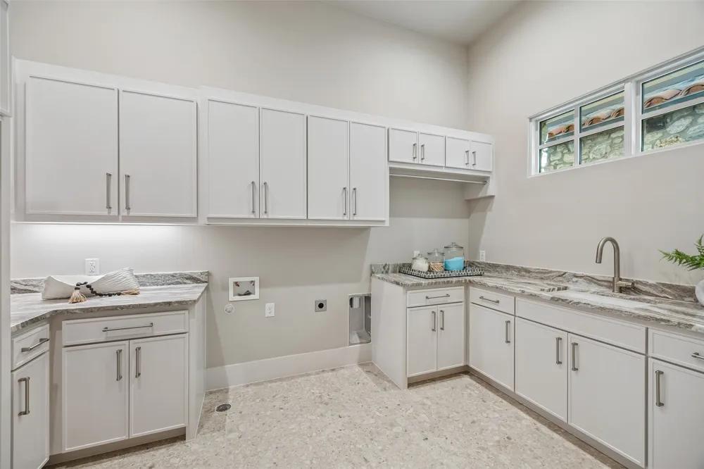 48 Cardona Drive Westlake, TX 76262