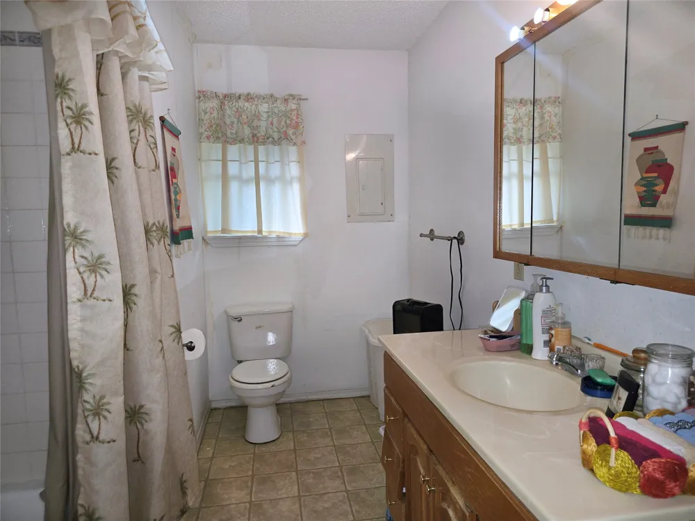 1105 Stidham Tishomingo, OK 73460