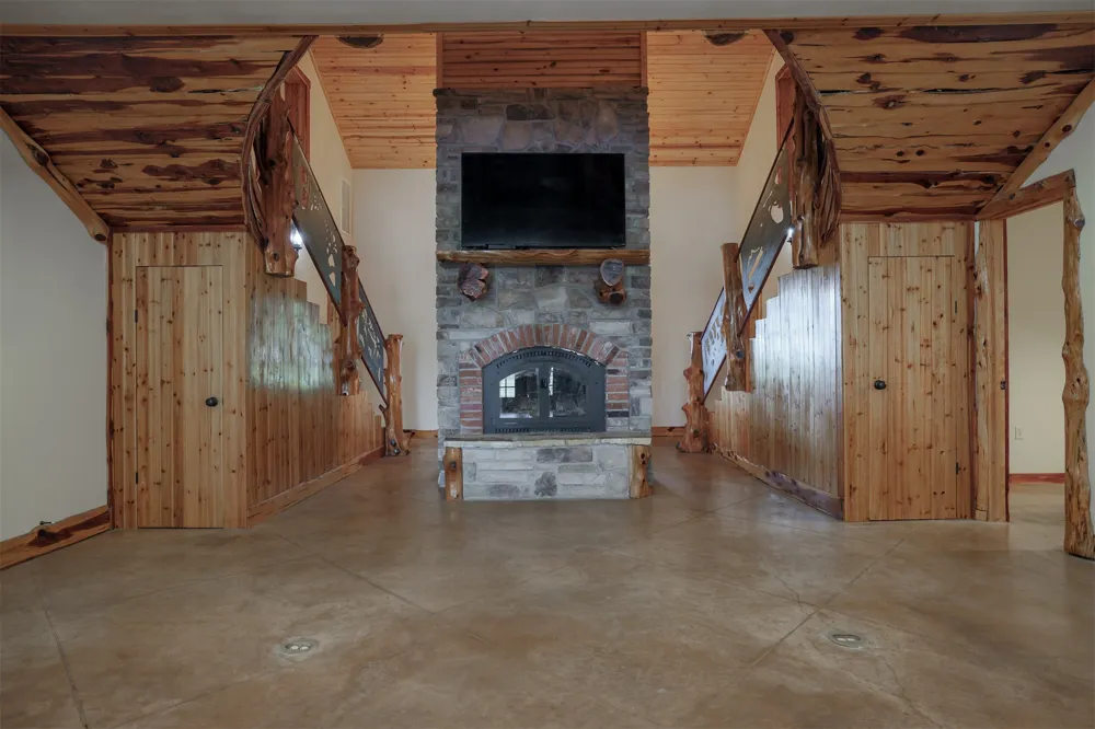1488 429 ROAD Pryor, OK 74361