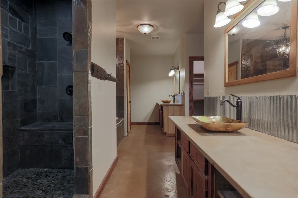 1488 429 ROAD Pryor, OK 74361