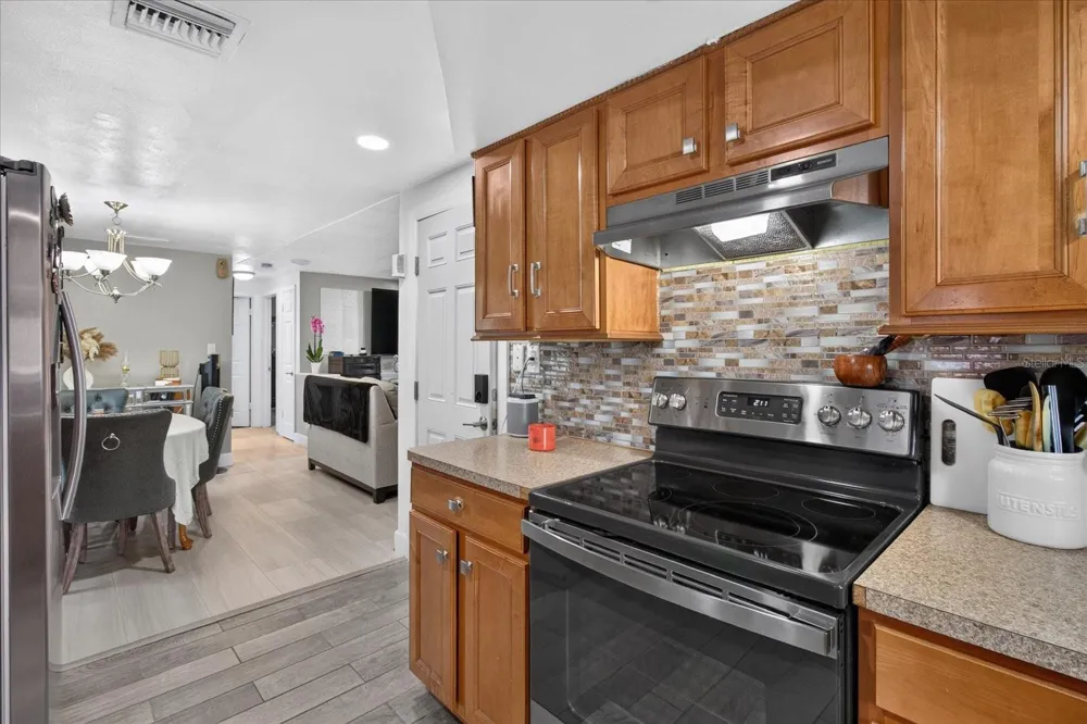 1031 CONOLEY LANE Holiday, FL 34691