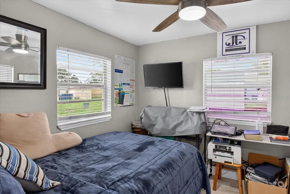 1031 CONOLEY LANE Holiday, FL 34691