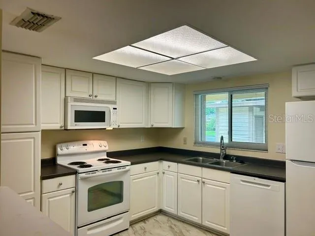 2506 OAKLEAF LANE #25B Clearwater, FL 33763