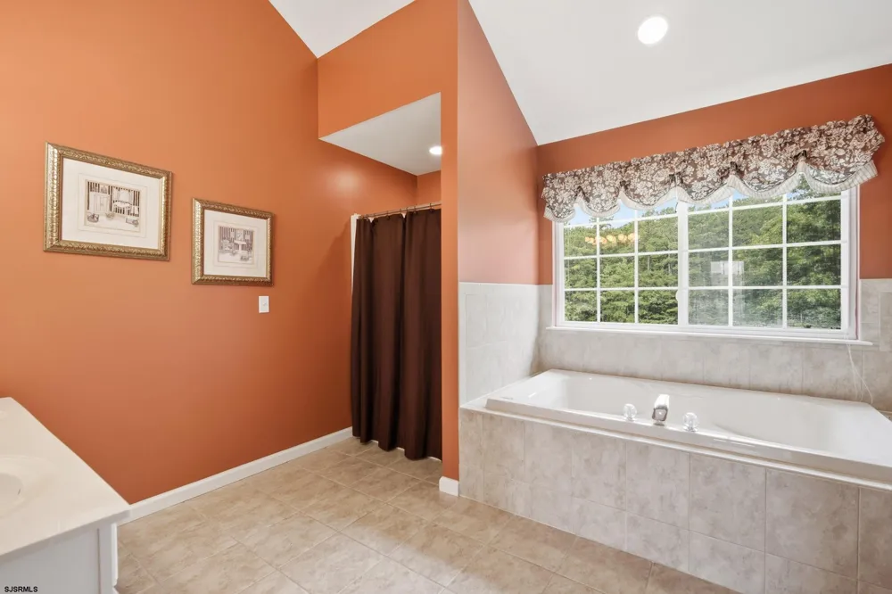 391 S Holly Ave Galloway Township, NJ 08205