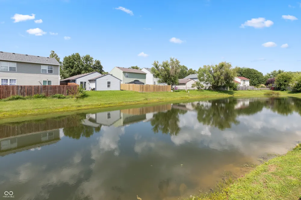 6714 Larkwood Court Indianapolis, IN 46241