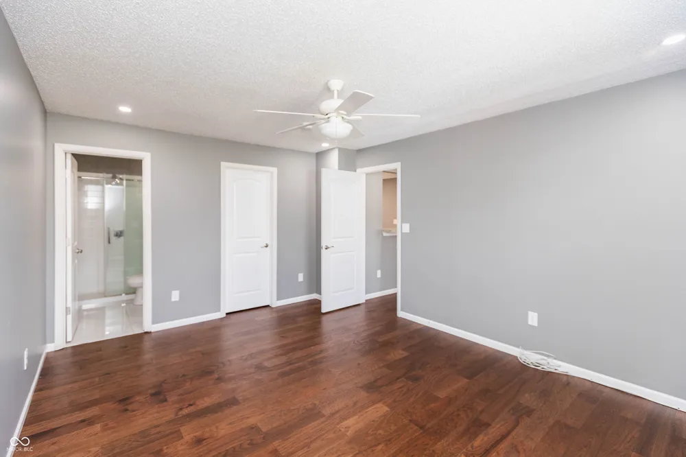 6714 Larkwood Court Indianapolis, IN 46241