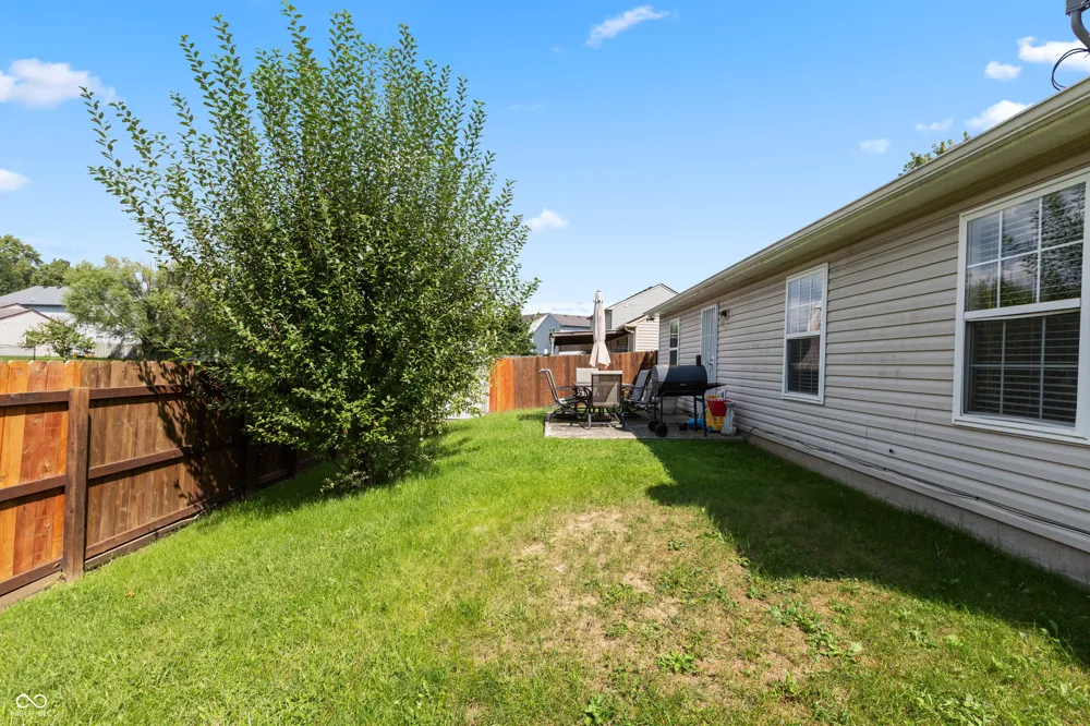 6714 Larkwood Court Indianapolis, IN 46241