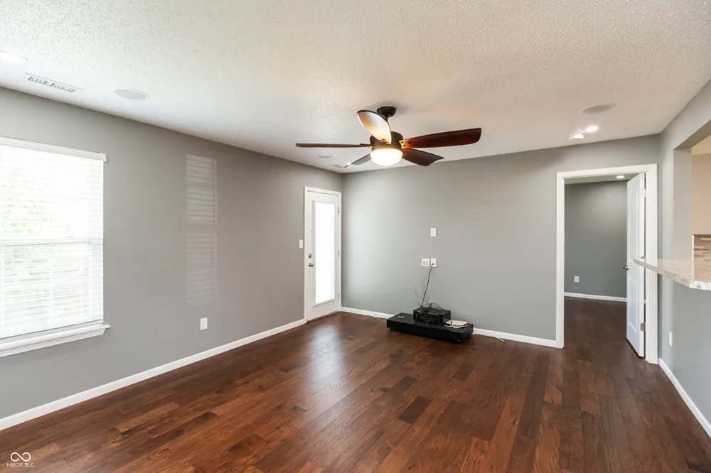 6714 Larkwood Court Indianapolis, IN 46241