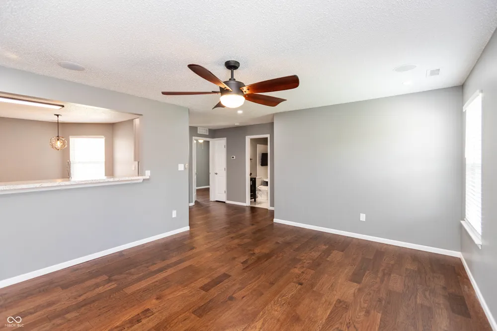 6714 Larkwood Court Indianapolis, IN 46241