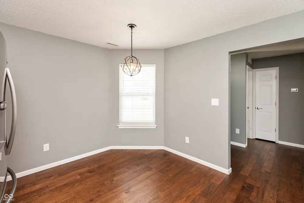 6714 Larkwood Court Indianapolis, IN 46241