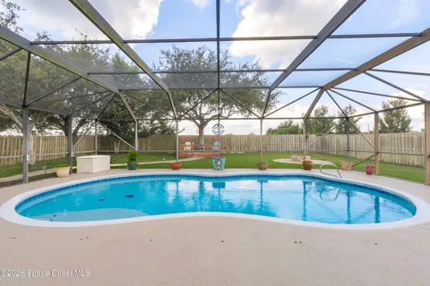 1933 Woodfield Circle