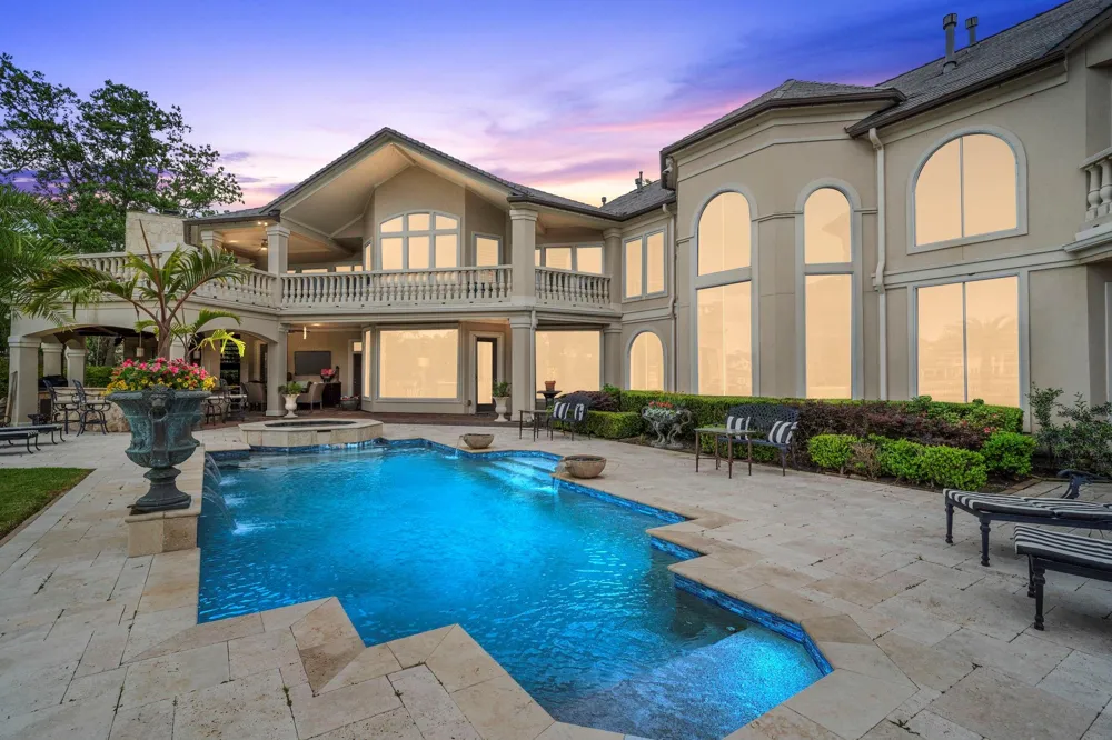 9 Waters Lake Boulevard Missouri City, TX 77459
