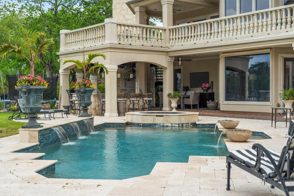 9 Waters Lake Boulevard Missouri City, TX 77459