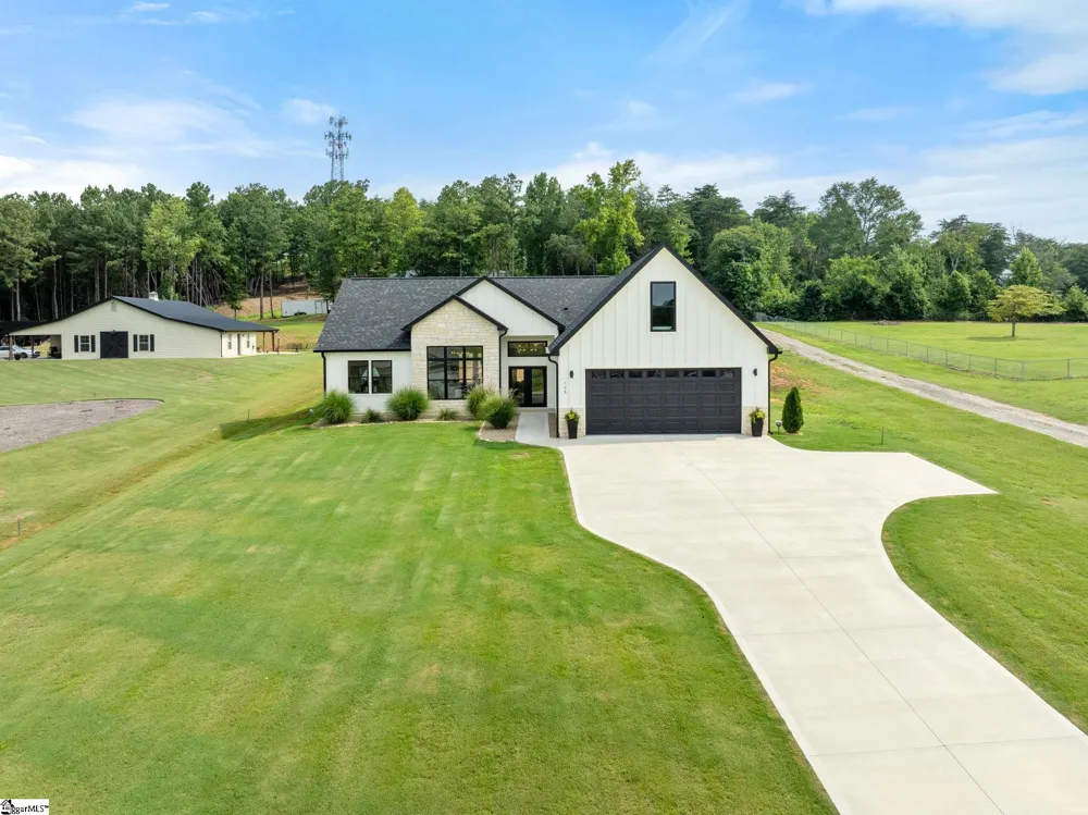 128 Cothran Road Inman, SC 29349