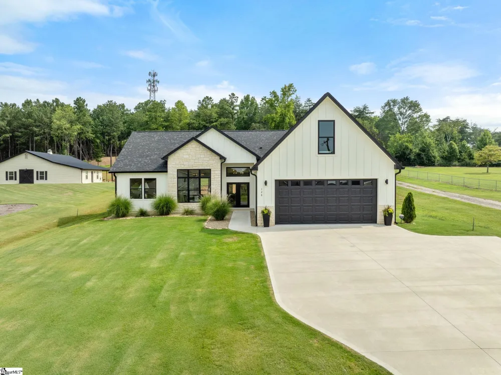 128 Cothran Road Inman, SC 29349