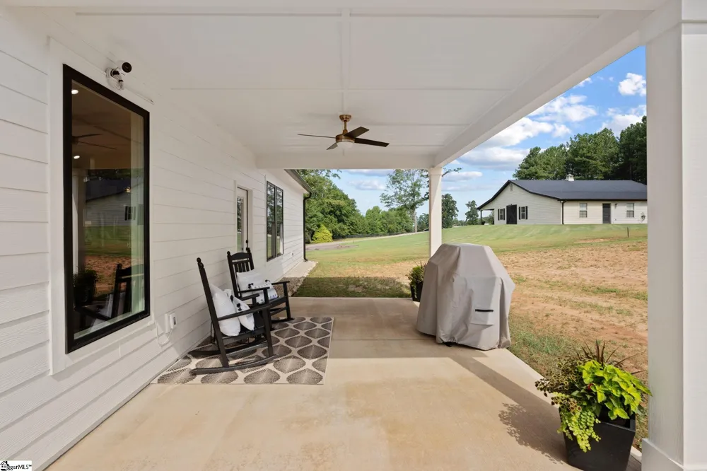 128 Cothran Road Inman, SC 29349