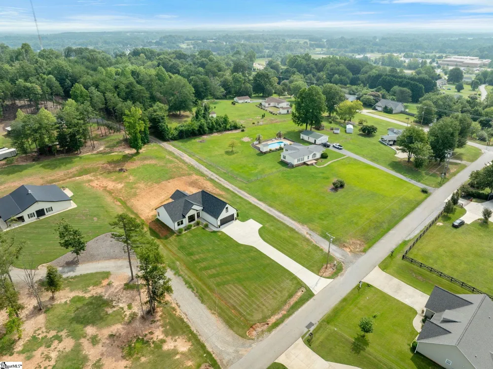 128 Cothran Road Inman, SC 29349