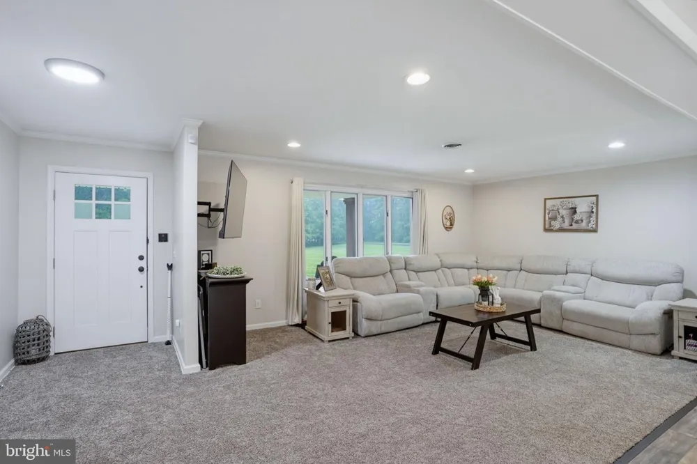 185 CLARK FARM ROAD Smyrna, DE 19977