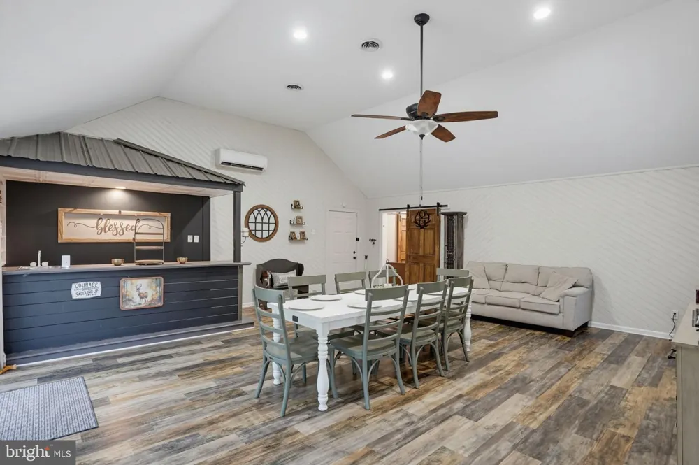 185 CLARK FARM ROAD Smyrna, DE 19977