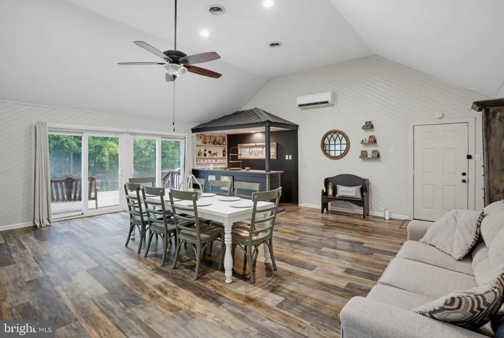 185 CLARK FARM ROAD Smyrna, DE 19977